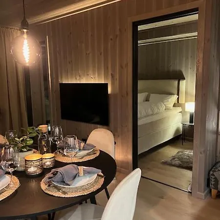 Apartment Helt Ny In- Out I *